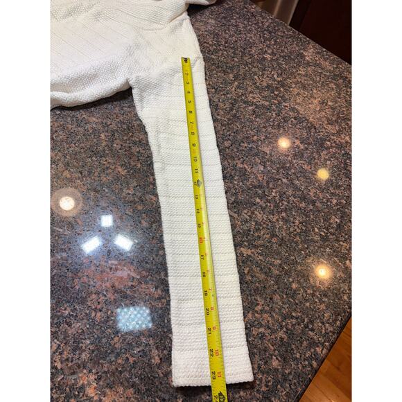 FloAtelier Handmade White Hooded Sweater Size M/L - Picture 7 of 10